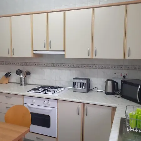 Апартаменты Oezyalcin 74 Apartmani Daire :1 Кирения