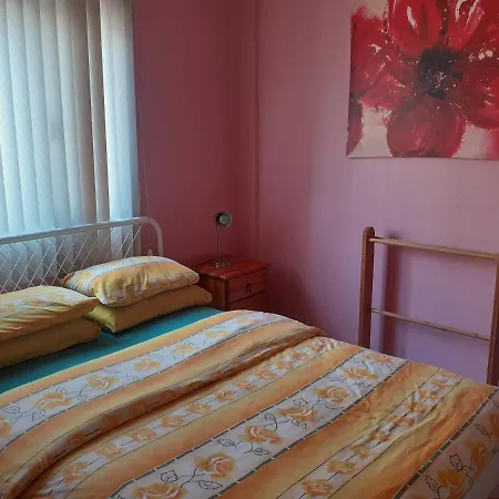 Oezyalcin 74 Apartmani Daire :1 Апартаменты