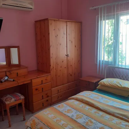 Апартаменты Oezyalcin 74 Apartmani Daire :1